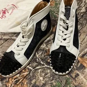 Christian Louboutin black white they is red bottoms Christian Loubintin Red Bottoms Blue, White, & Baby... | Depop main image 3